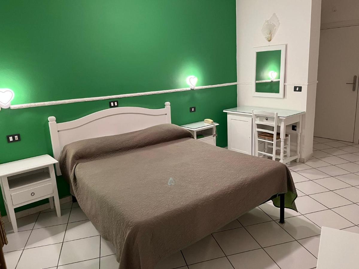 Hotel Caribe Casalnuovo Di Napoli Exteriér fotografie